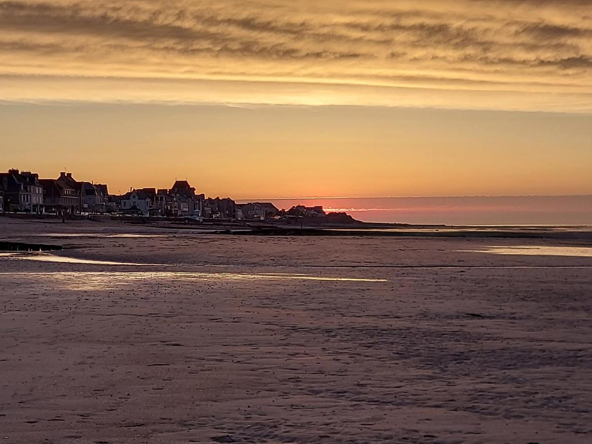 Hotel De Normandie Saint-Aubin-Sur-Mer  Eksteriør bilde
