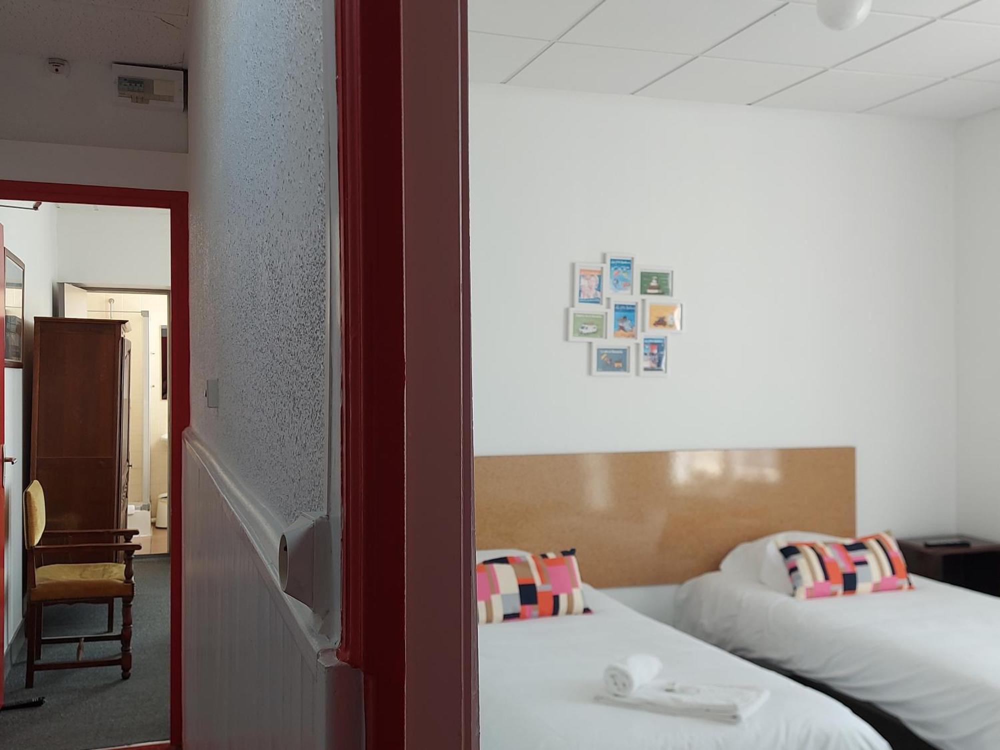 Hotel De Normandie Saint-Aubin-Sur-Mer  Rom bilde